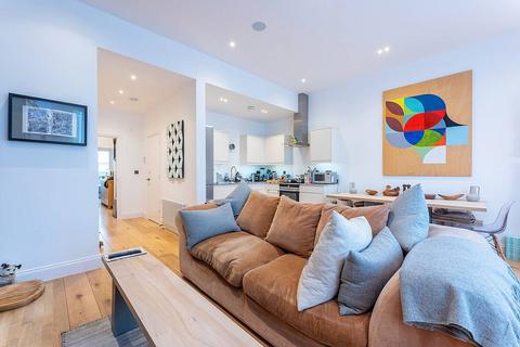 3 bedroom flat for sale, Creffield Road, Ealing, London, W5