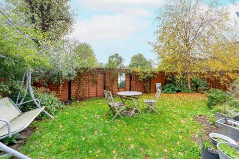 3 bedroom flat for sale, Creffield Road, Ealing, London, W5