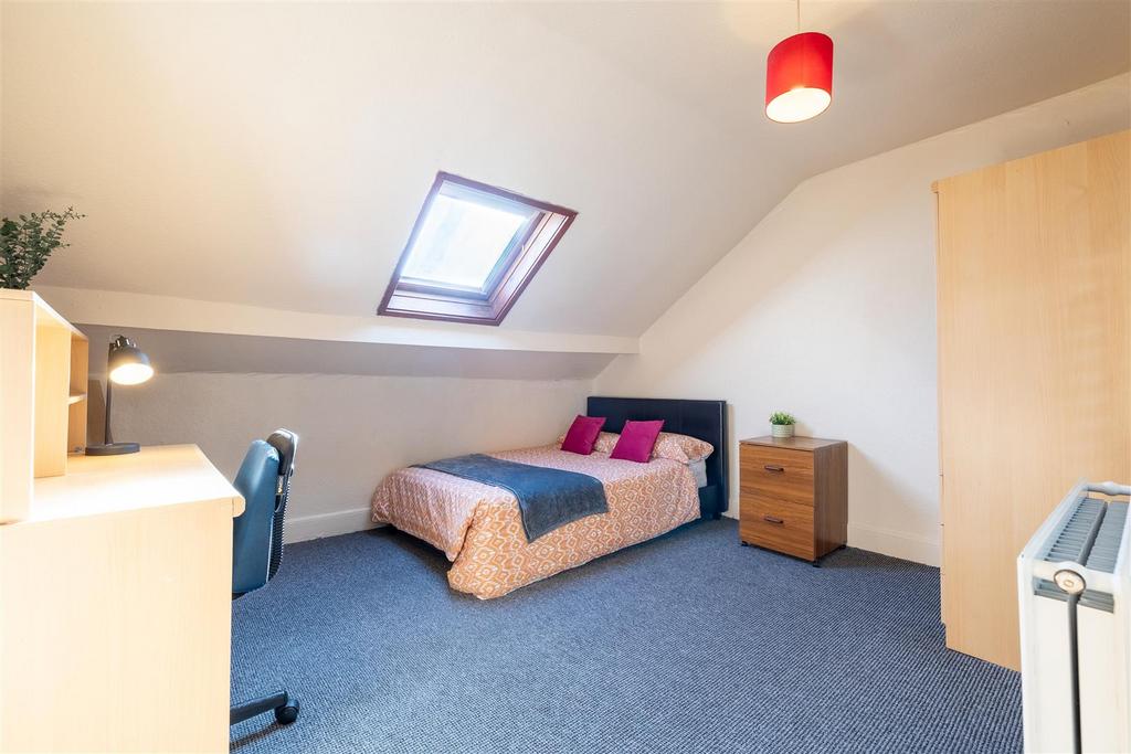 5 Percy Street 12.jpg