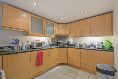 2 bedroom flat for sale, Millharbour, Docklands, London, E14