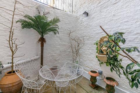 1 bedroom flat to rent, Balcombe Street, Marylebone, London, NW1