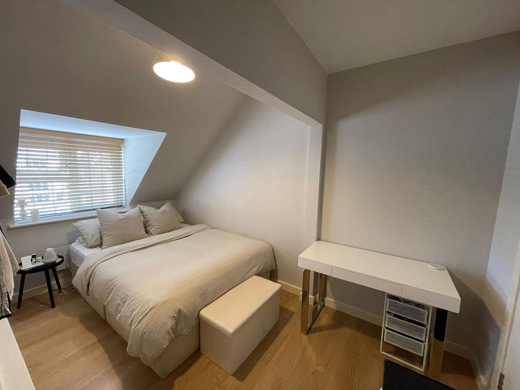 4 Bed