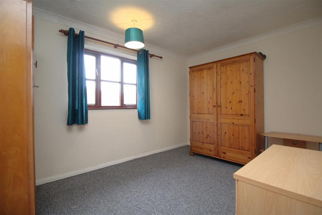 Bedroom 1.JPG