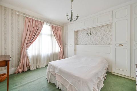 3 bedroom flat for sale, Eaton Rise, Ealing, London, W5