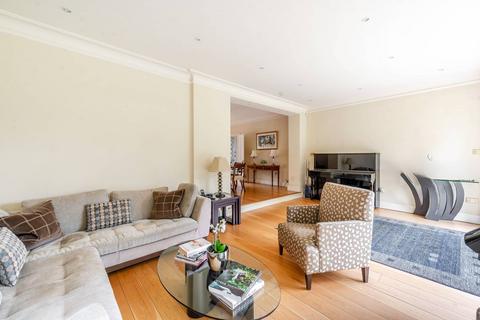 4 bedroom detached house for sale, Cavendish Drive, Edgware, HA8