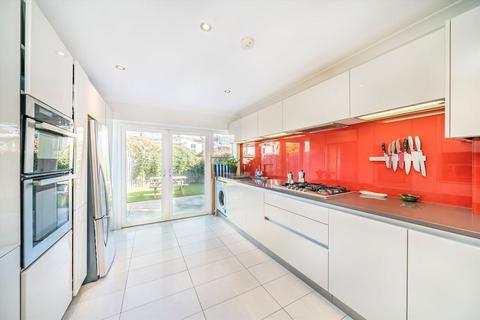 undefined, Balham New Road, London SW12