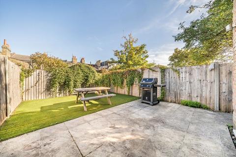 undefined, Balham New Road, London SW12