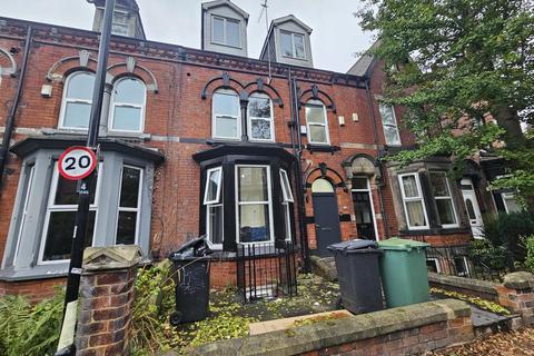 9 bedroom house to rent, Regent Park Terrace, Leeds