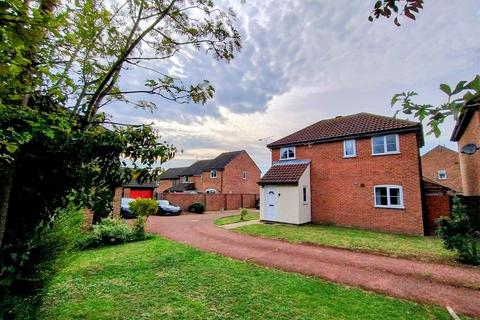 3 bedroom detached house for sale, Spiers Way, Diss IP22