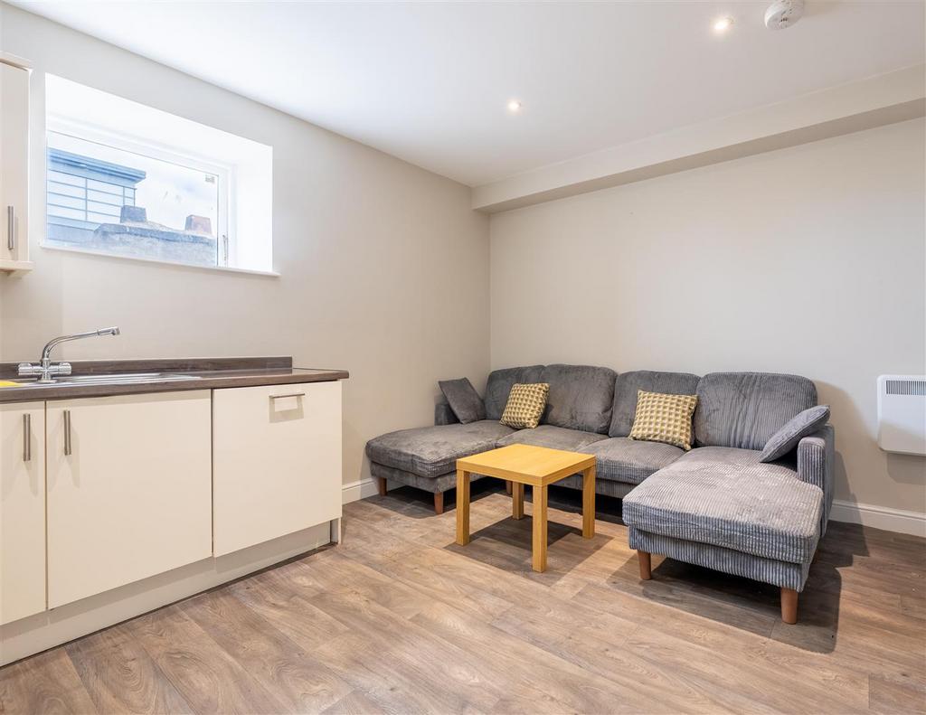 Pitt Street Flat 8 2.jpg