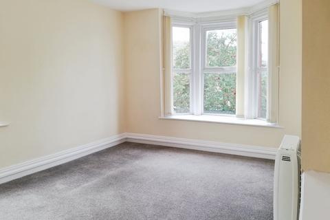2 bedroom apartment to rent, Illingworth Street, West Yorkshire WF5