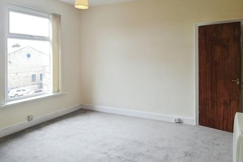 2 bedroom apartment to rent, Illingworth Street, West Yorkshire WF5