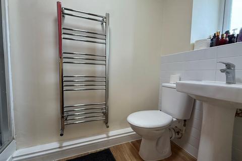 2 bedroom apartment for sale, Old Towcester Road, Northampton NN4