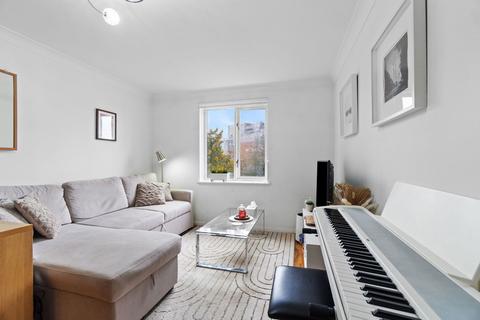 1 bedroom flat for sale, Sopwith Way, Kingston Upon Thames KT2