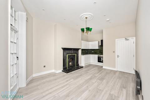 2 bedroom flat to rent, 27 Gloucester Place, East Sussex BN1