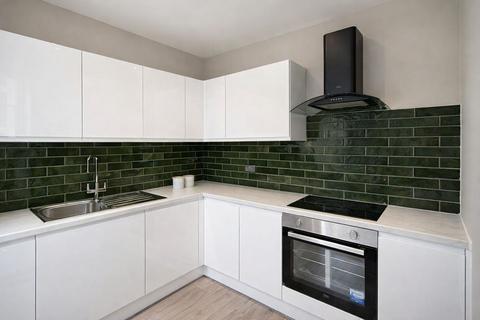 2 bedroom flat to rent, 27 Gloucester Place, East Sussex BN1