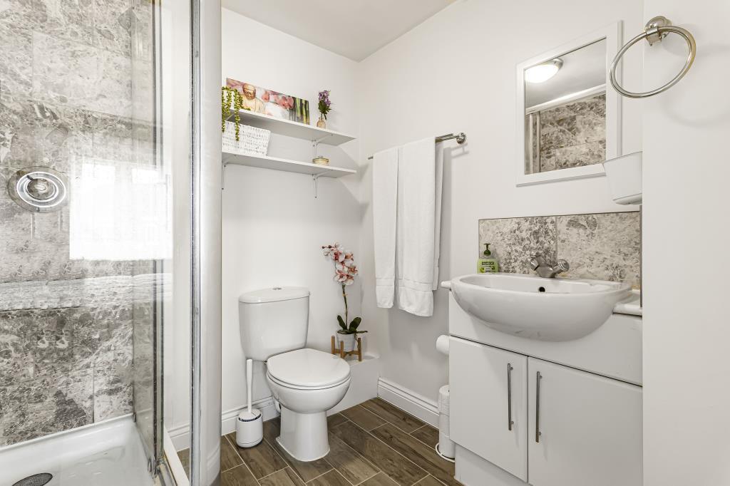 17 64929.jpg