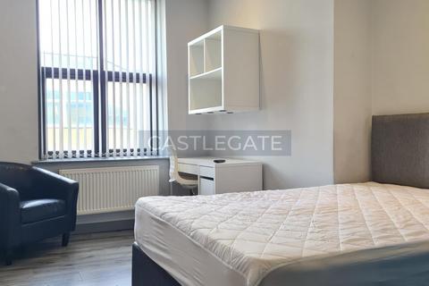 3 bedroom flat share to rent, The Works at Standard House, Half Moon Street, Huddersfield, HD1 2JF