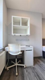 3 bedroom flat share to rent, The Works at Standard House, Half Moon Street, Huddersfield, HD1 2JF