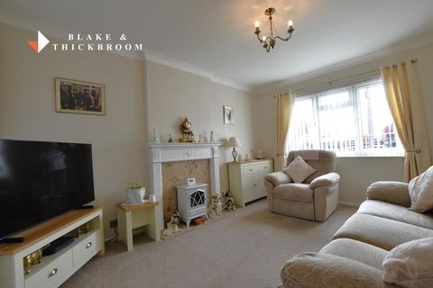 3 bedroom chalet for sale, Gorse Lane, Clacton-on-Sea