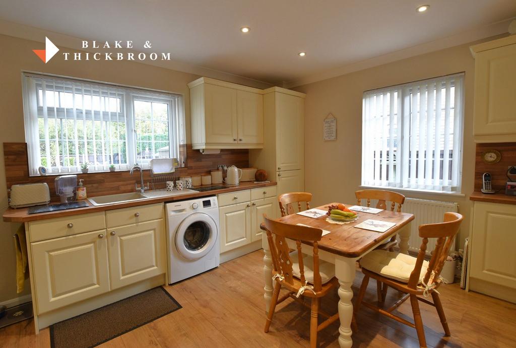 Kitchen diner
