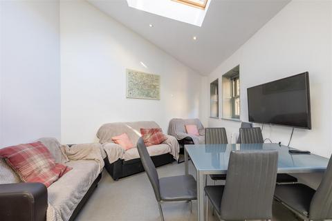 6 bedroom private hall to rent, 129 St. Leonards Gate, Lancaster LA1