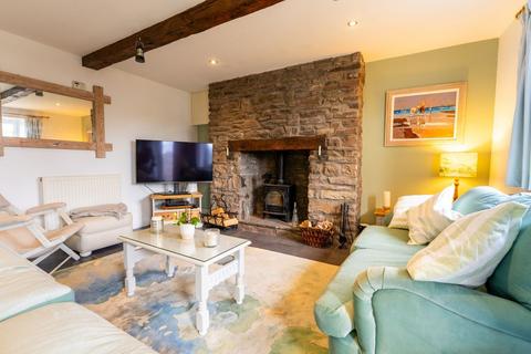 2 bedroom detached house for sale, Trecastle, Brecon, LD3