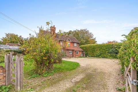 undefined, Aylesbury HP22