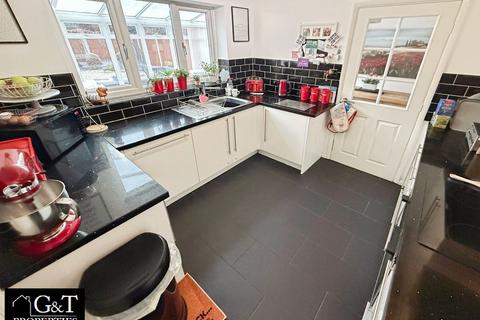 4 bedroom detached house for sale, Forest Drive, Cradley Heath