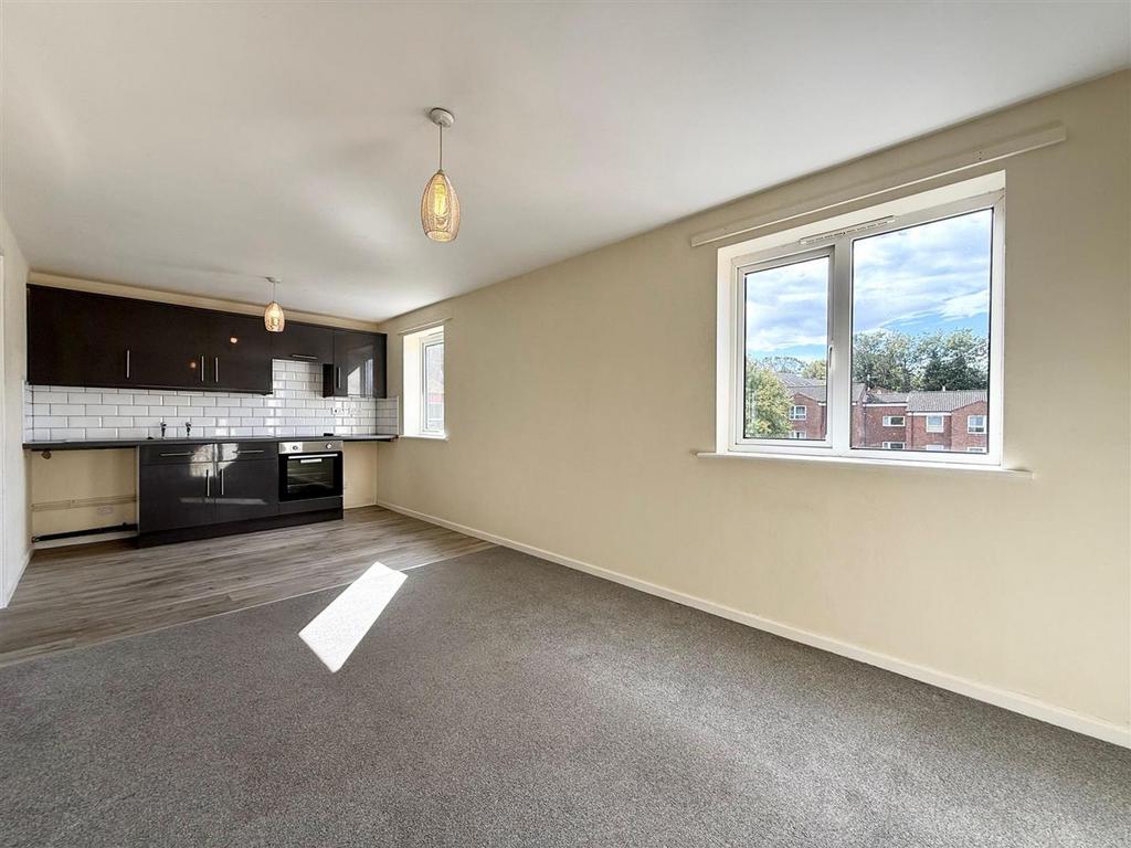 Lounge / Kitchen