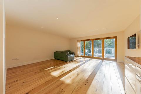 2 bedroom flat for sale, St. Stephens Road, Canterbury CT2