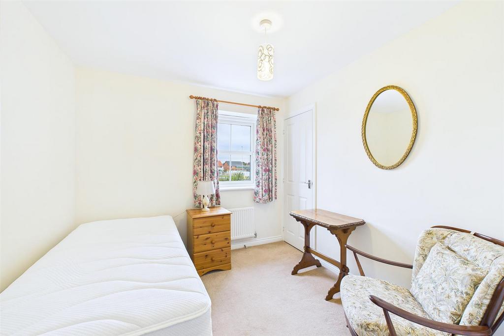Bedroom 4.jpg
