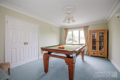 5 bedroom detached house for sale, Wymondham Road, Wreningham