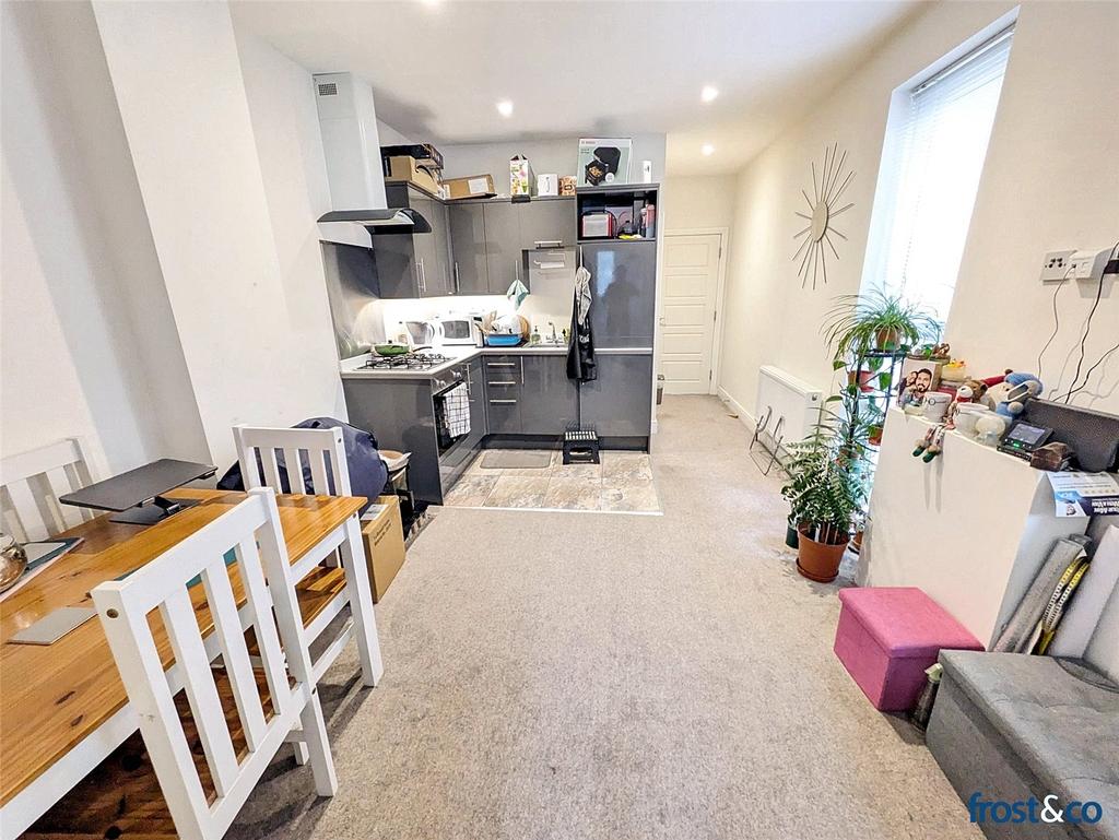 Kitchen/Lounge
