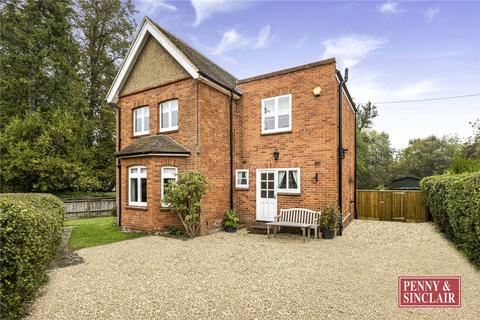 undefined, The Warren, Caversham, RG4 7TQ