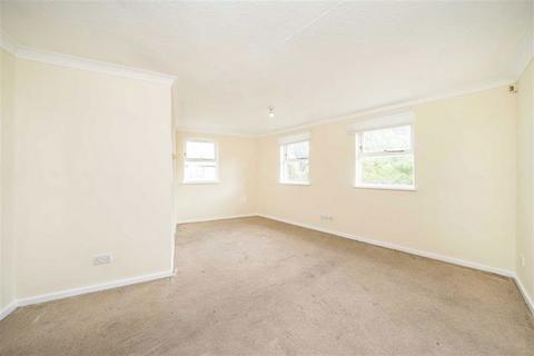 Studio for sale, Croftongate Way, London SE4