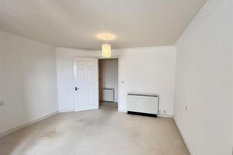 1 bedroom retirement property for sale, Windsor Court, Mount Wise, Newquay TR7