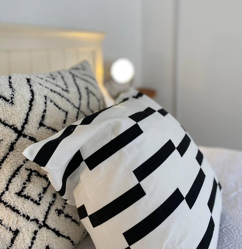 5 bedroom pillow