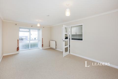 2 bedroom flat to rent, Ross Mews, Victoria Road, Netley Abbey, SO31