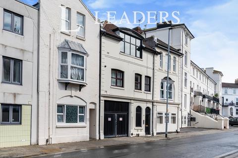 Studio to rent, Clarendon Road, Southsea, PO4