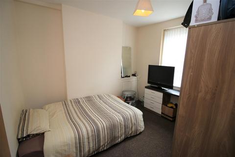 3 bedroom private hall to rent, Stirling Road, Lancaster LA1