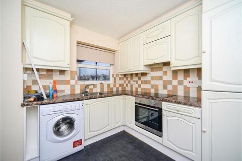 undefined, Kingsway, Hove, East Sussex, BN3