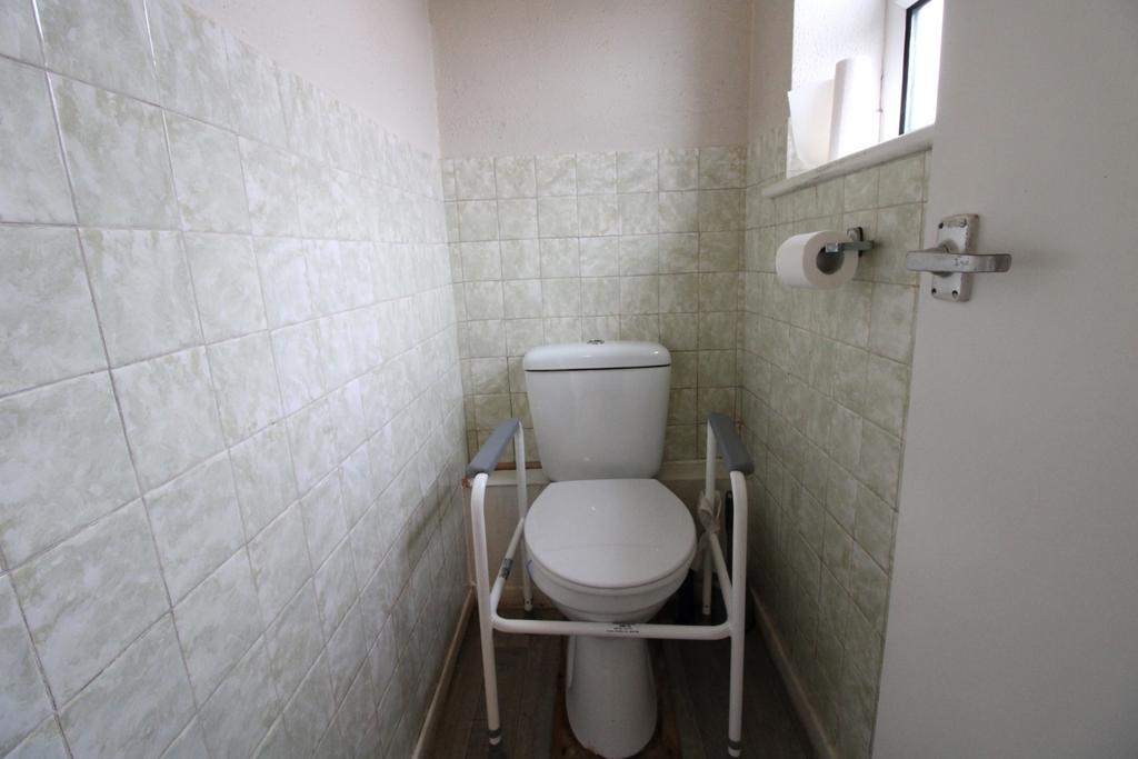 L.wc