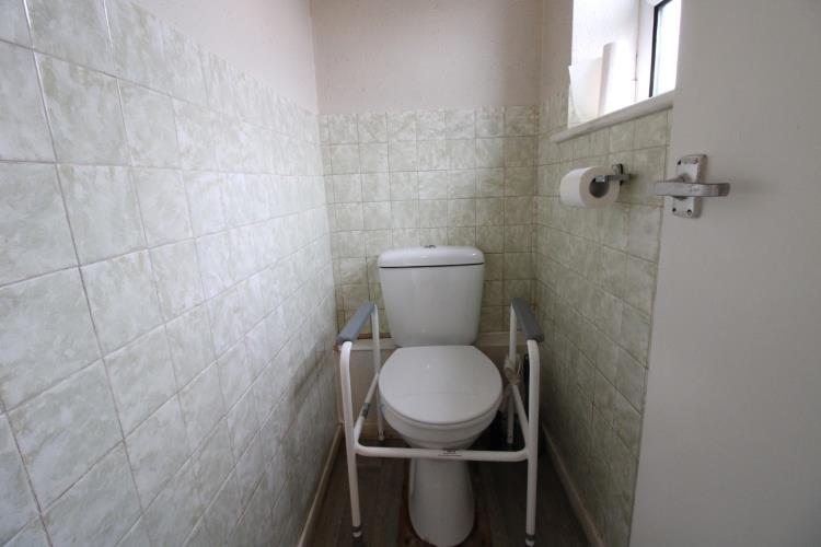 L.wc