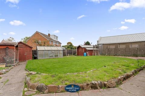 2 bedroom detached bungalow for sale, Broad Lane, Coventry CV5