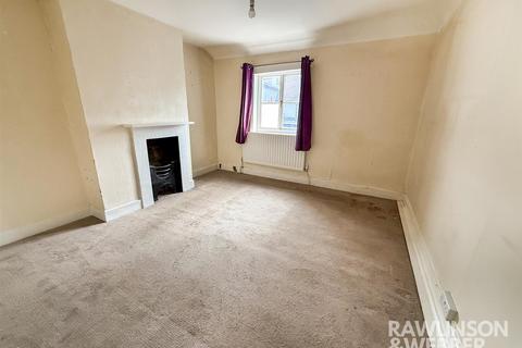 1 bedroom end of terrace house for sale, High Street, Thames Ditton KT7