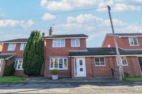 3 bedroom link detached house for sale, Manor Close, Topcliffe