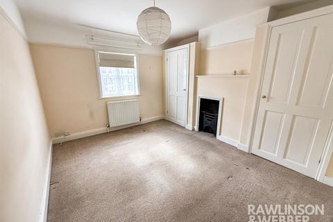 1 bedroom cottage for sale, High Street, Thames Ditton KT7
