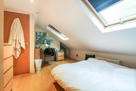 undefined, Rolleston Drive, Nottingham NG7