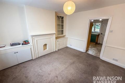 1 bedroom end of terrace house for sale, High Street, Thames Ditton KT7